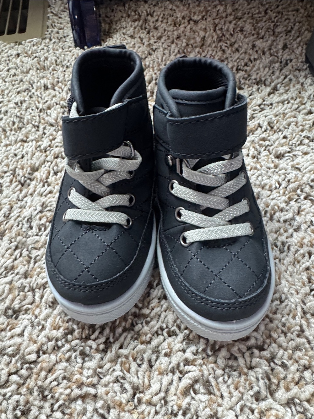 oomphies Kids Quilted High-Top Sneakers in Dark Gray with Silver Laces